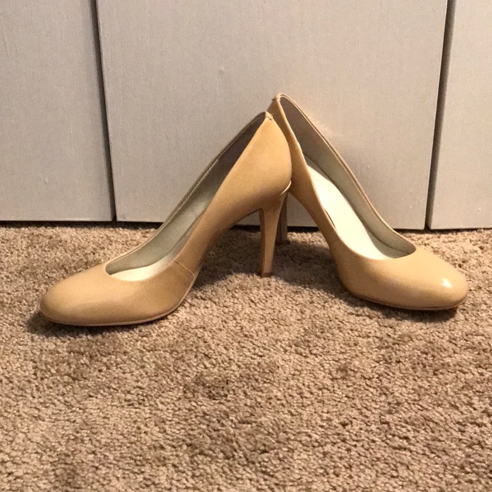 Nine west pumps